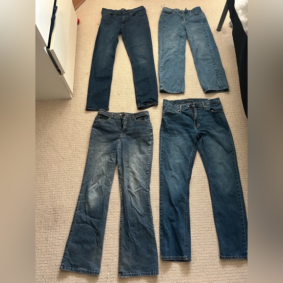 Oversized jeans and bell bottoms ! - Picture 1 of 5